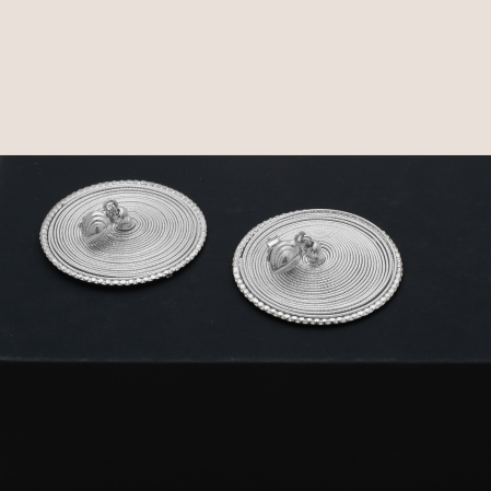 Hiraola's Product Image